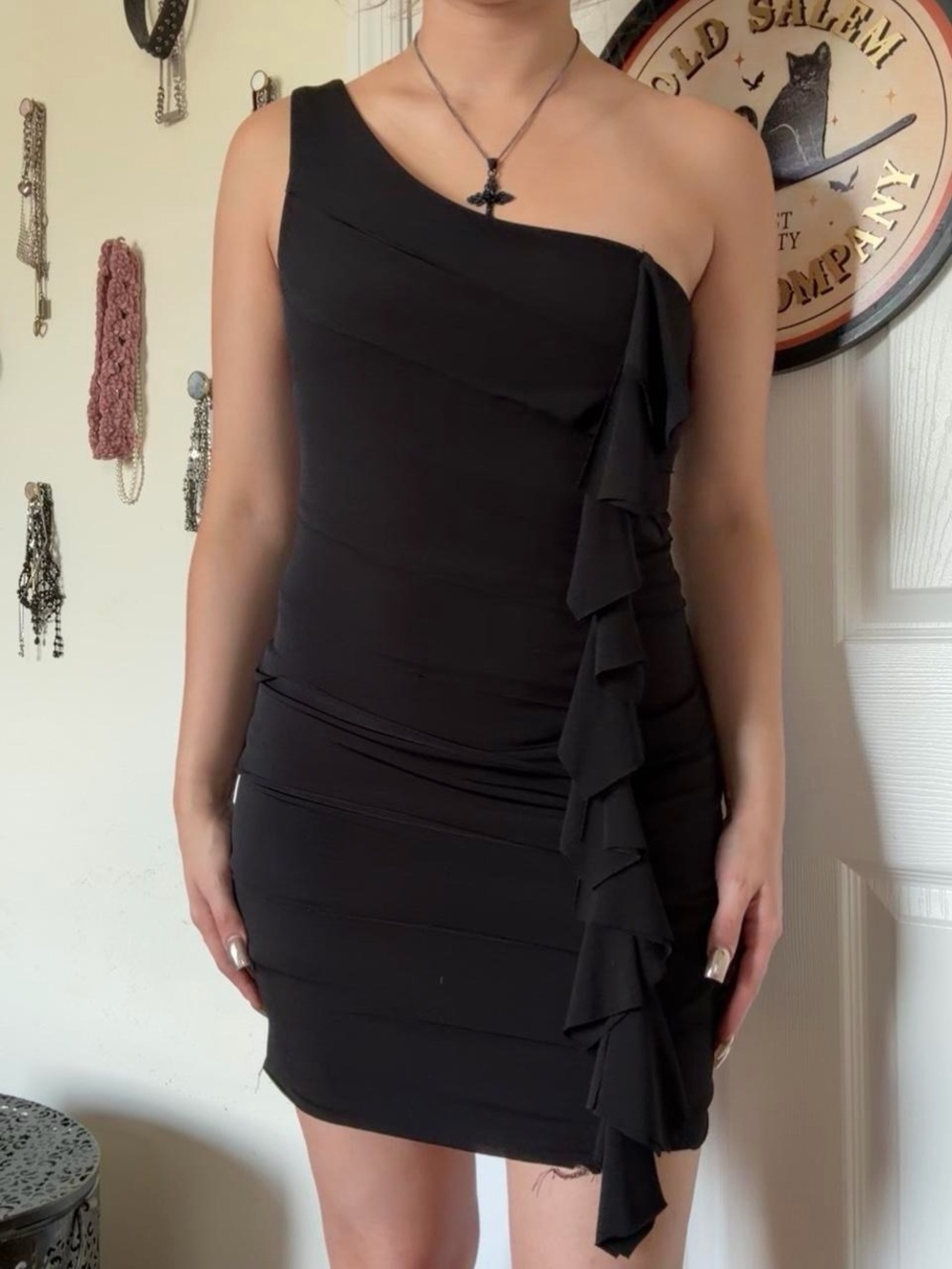 One-Shoulder Black Ruffle Bodycon Dress